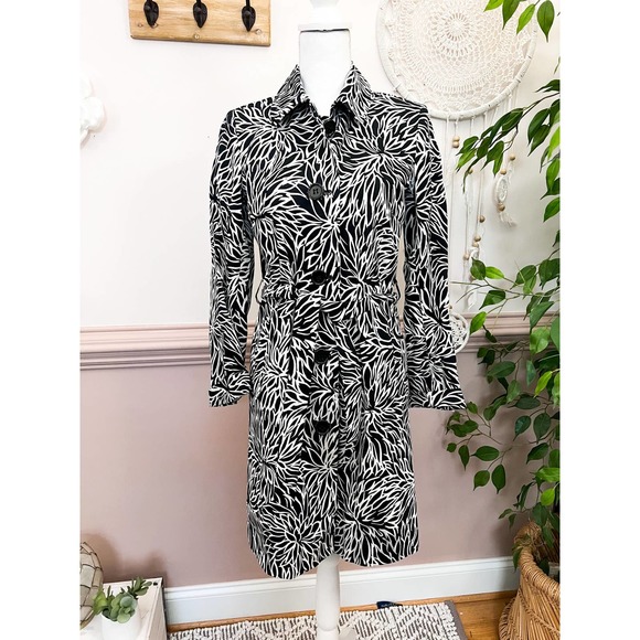 MILLY Jackets & Blazers - Milly Black and White Print Belted Trench Coat Size 6 NWOT